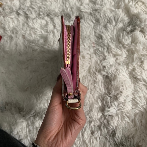 Limited edition Louis Vuitton wallet - Picture 4 of 9